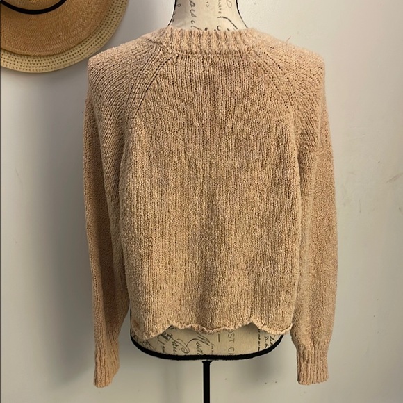 ZARA KNIT | Cozy Blush Beige Knit Scalloped Hem Sweater Size Small - Picture 5 of 7